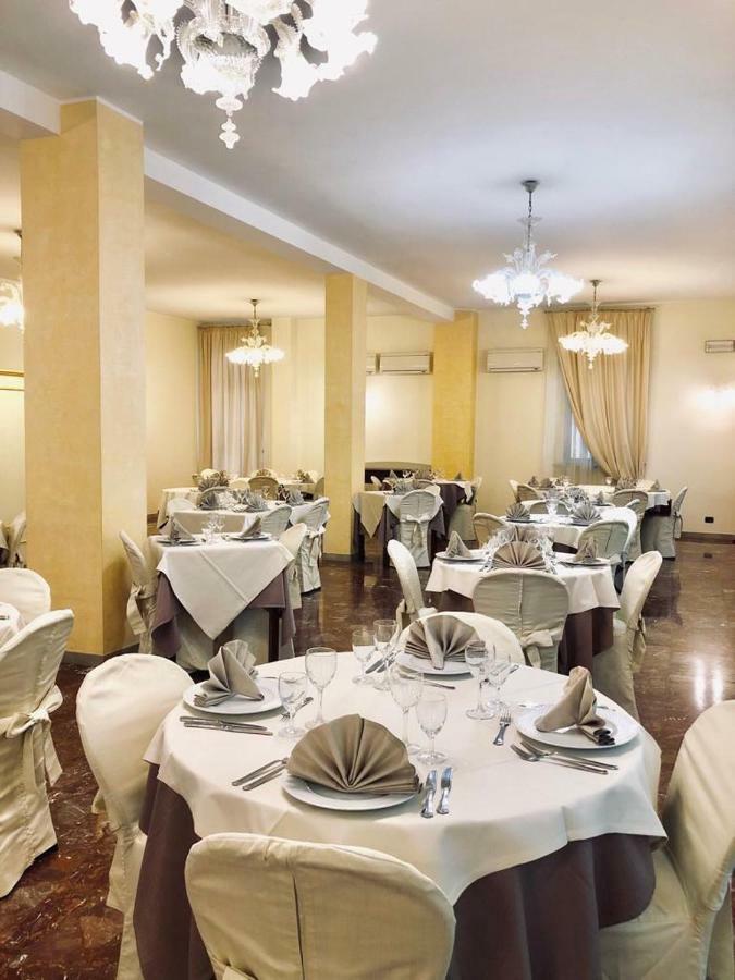 Hotel Primarosa 살소마지오레테르메 외부 사진